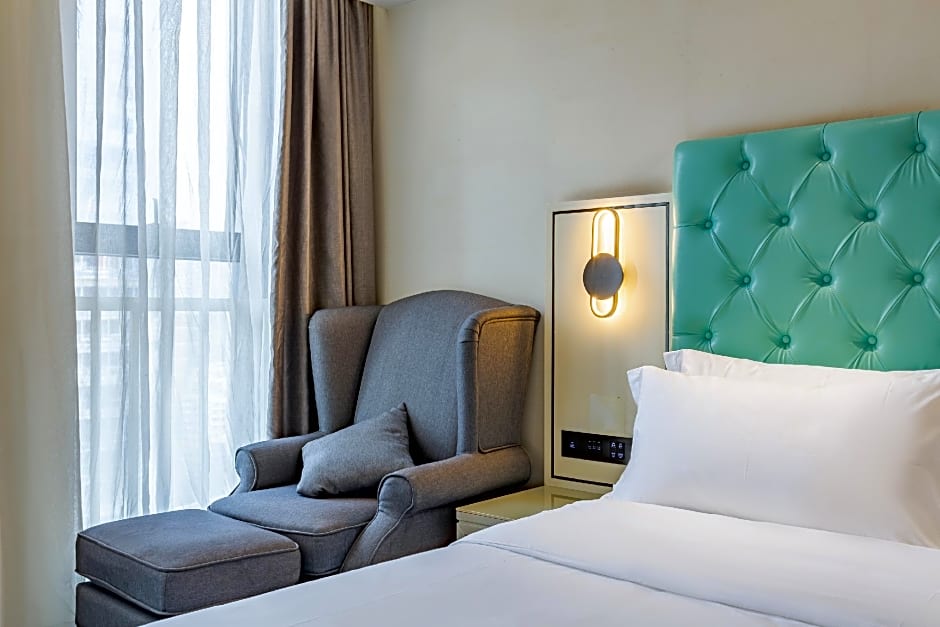 Rezen Anmei Hotel Guanyinqiao Metro Station