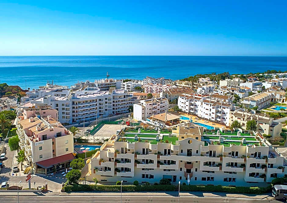 Oceanus Aparthotel