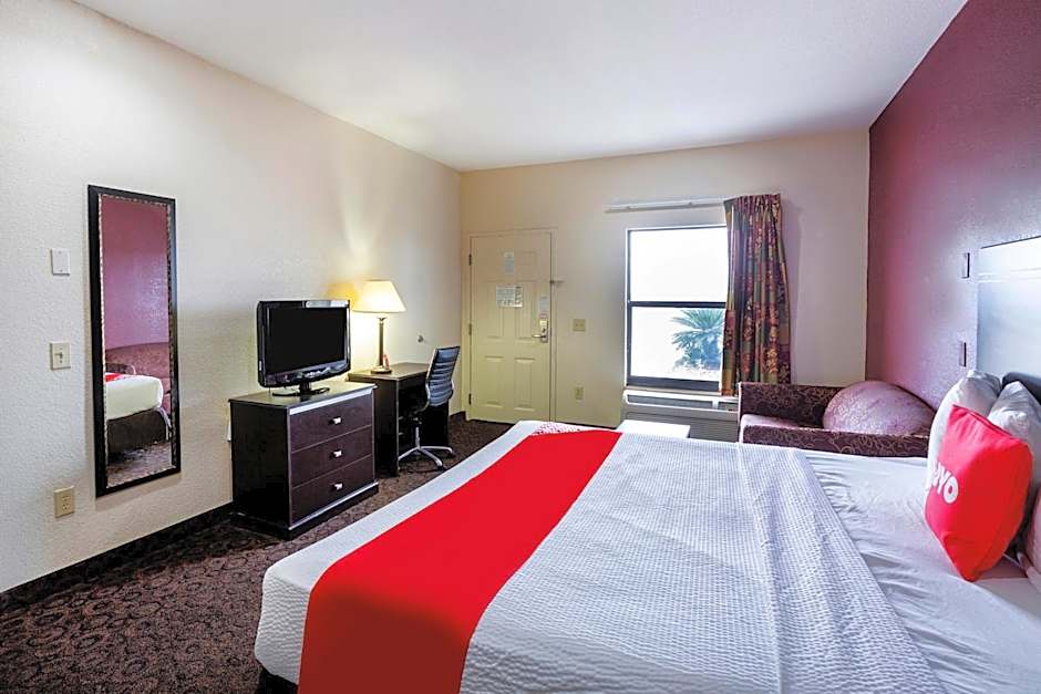 OYO Hotel Port Allen LA