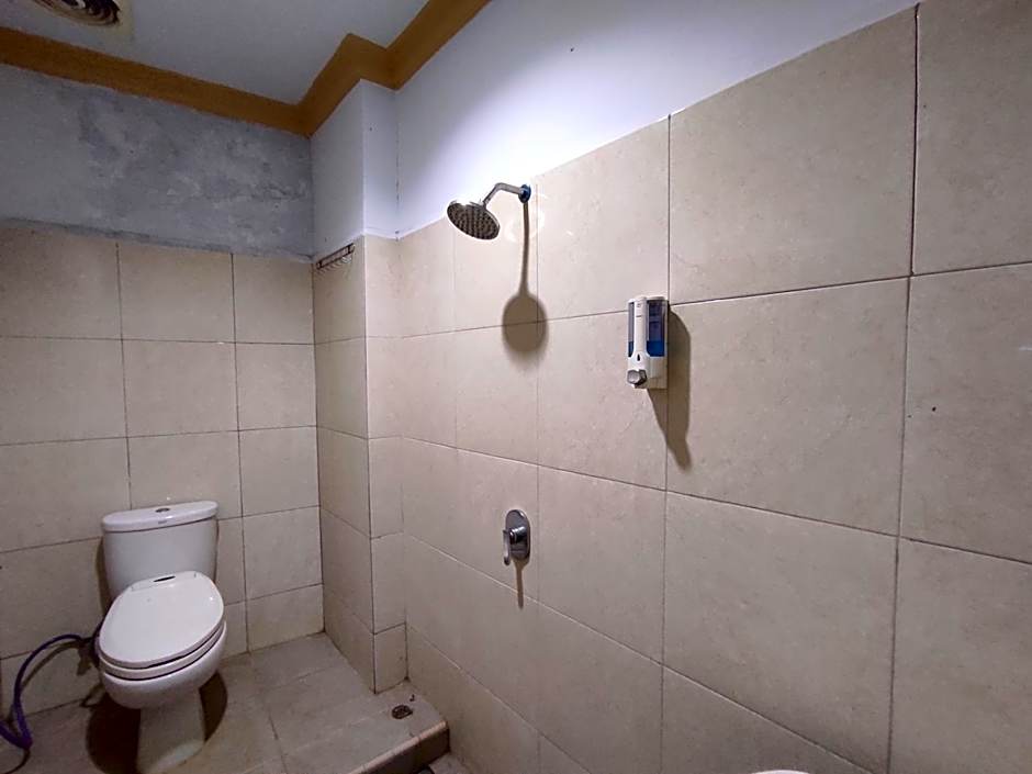 Capital O 91650 Hotel Pratama