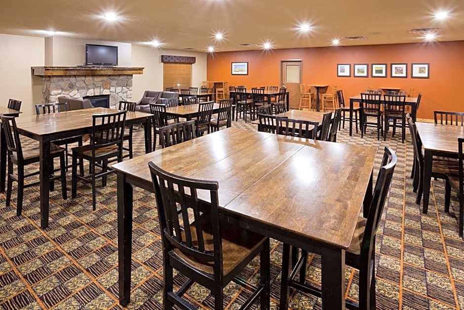 AmericInn by Wyndham Fargo South