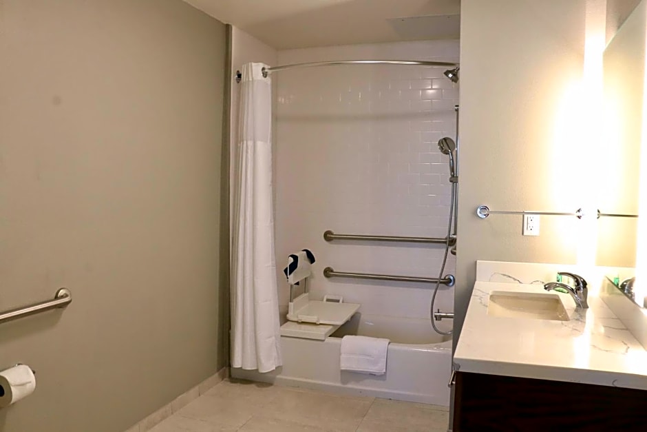 Staybridge Suites Long Beach Airport By IHG