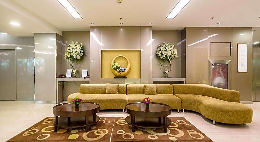 Lohas Residences Sukhumvit (SHA Plus)