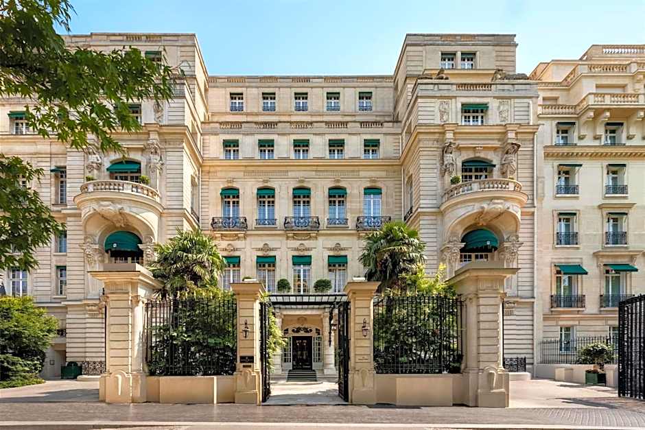 Shangri-La Hotel, Paris