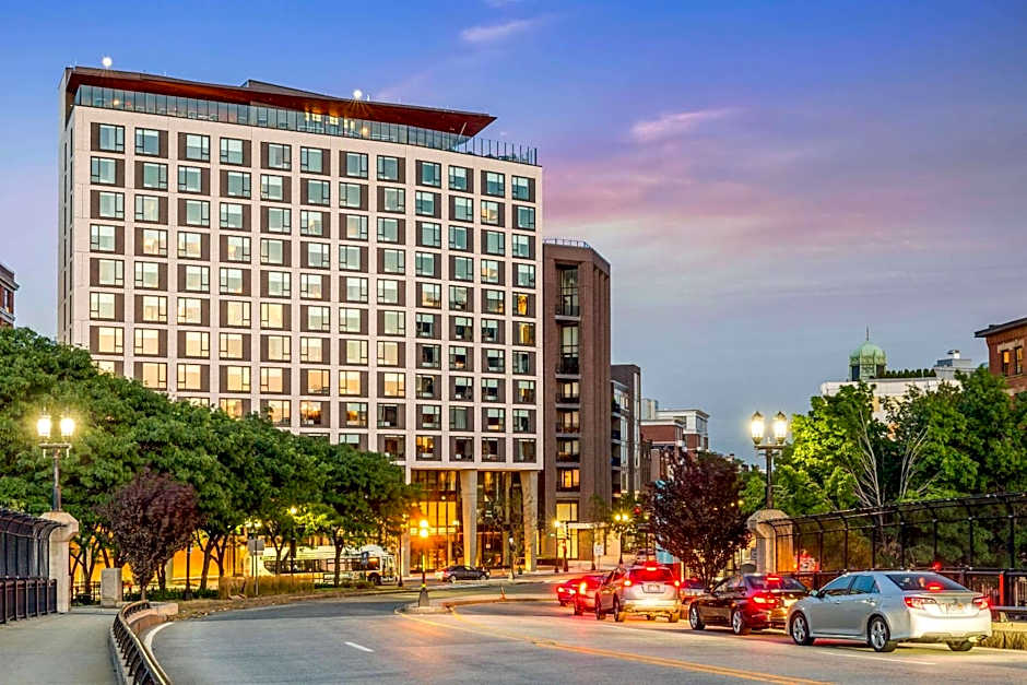 Cambria Hotel Boston Downtown-Seaport