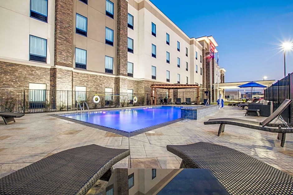 Hampton Inn By Hilton & Suites Dallas/Ft. Worth Airport South