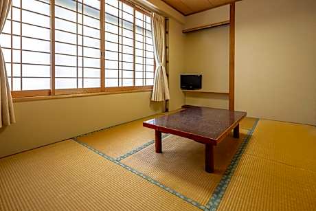 Japanese-Style Single Room