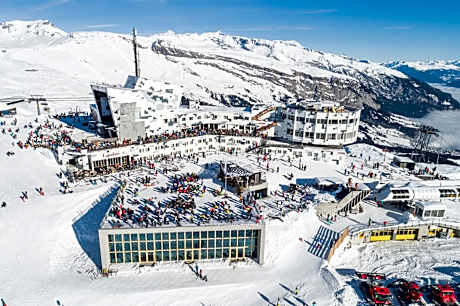 GALAAXY Mountain Hostel