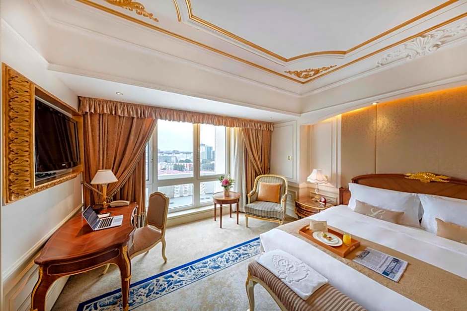 Zdjęcie 1 z 6 — Junior Suite