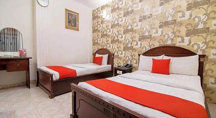 Tan Hoang Long Hotel Nguyen Van Cu