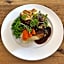 Tontine Hotel & Bar