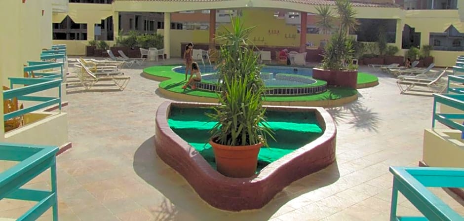 Dexon Roma Hotel & Aqua Park