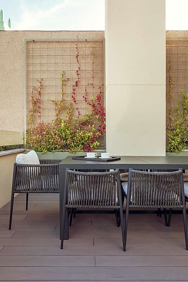 The Pavilions Madrid Hotel