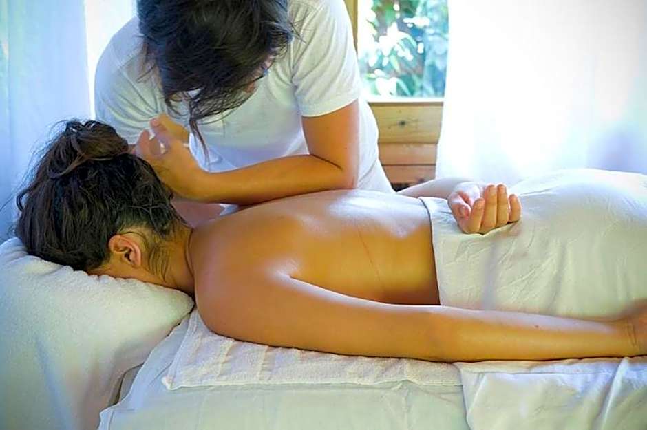 Vitrage Holiday Village and Spa