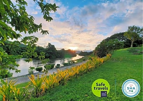 Aekpailin River Kwai Resort