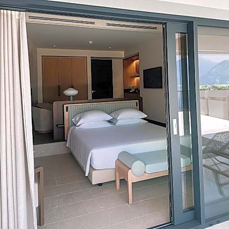 Standard Double Room with Lake View