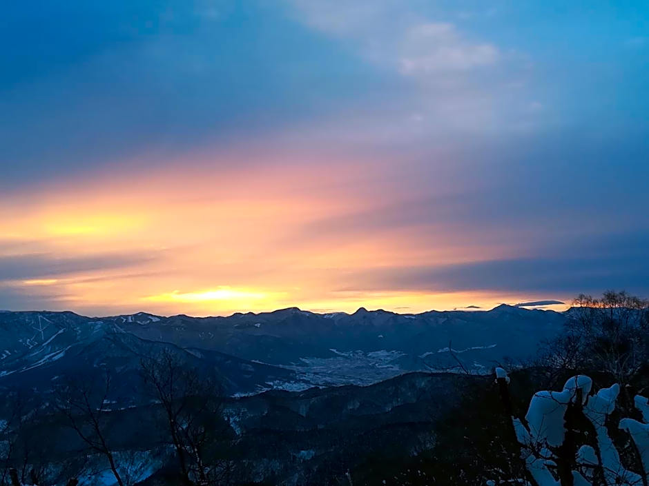 Fujio Pension Madarao Apartment Hotel & Restaurant