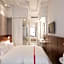 Ruby Lilly Hotel Munich