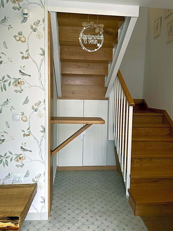 Apartamentos Turísticos El Peñón