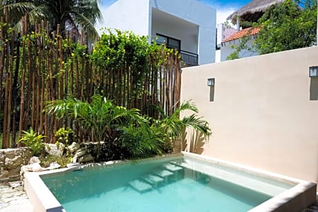 Yax Kiin Casa Boutique