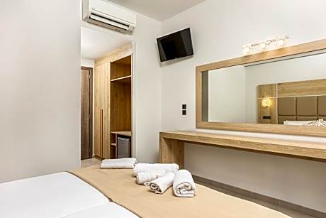 Deluxe Room with Balcony