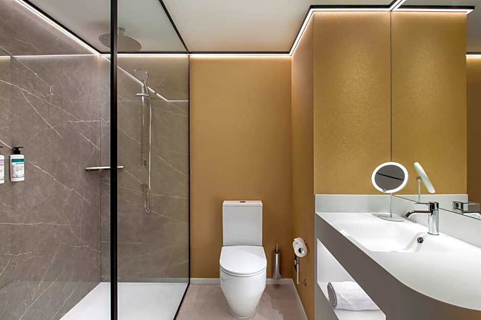 Labtwentytwo Barcelona, a Tribute Portfolio Hotel by Marriott