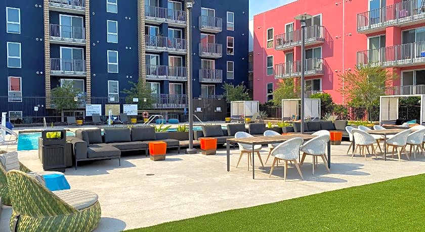 SuitesRUs Apart Hotel at Chinatown