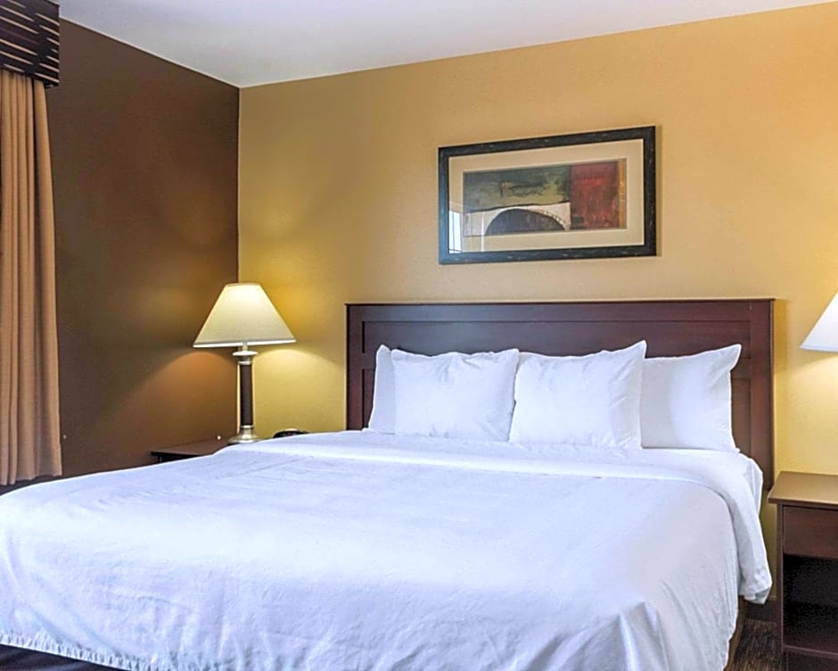 MainStay Suites Minot