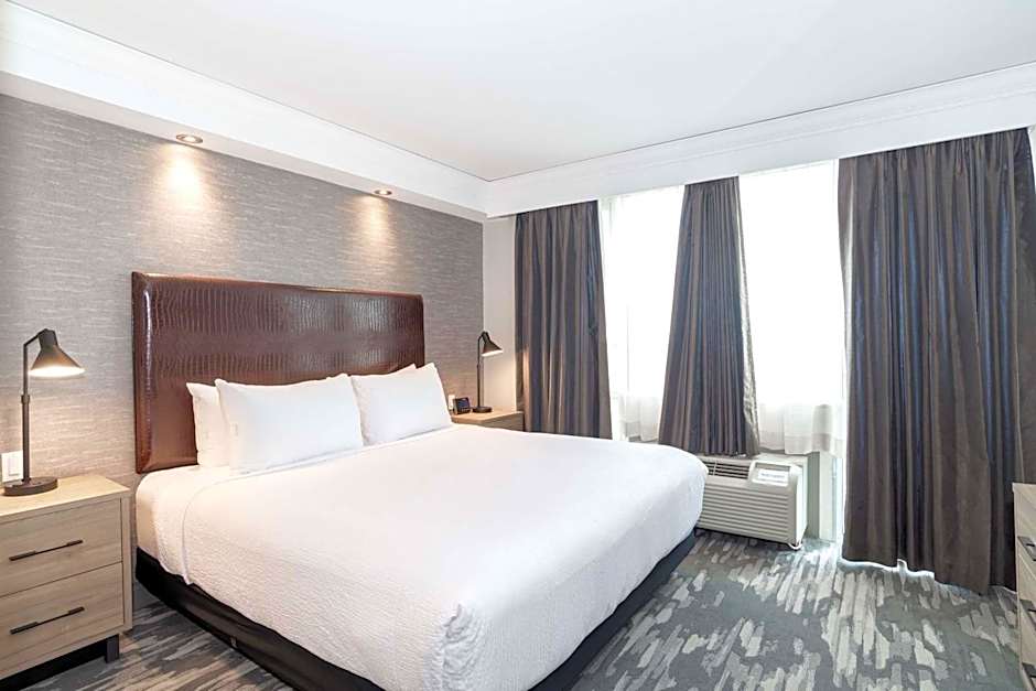 Photo 1 of 6 of Standard 1 King Bed Suite