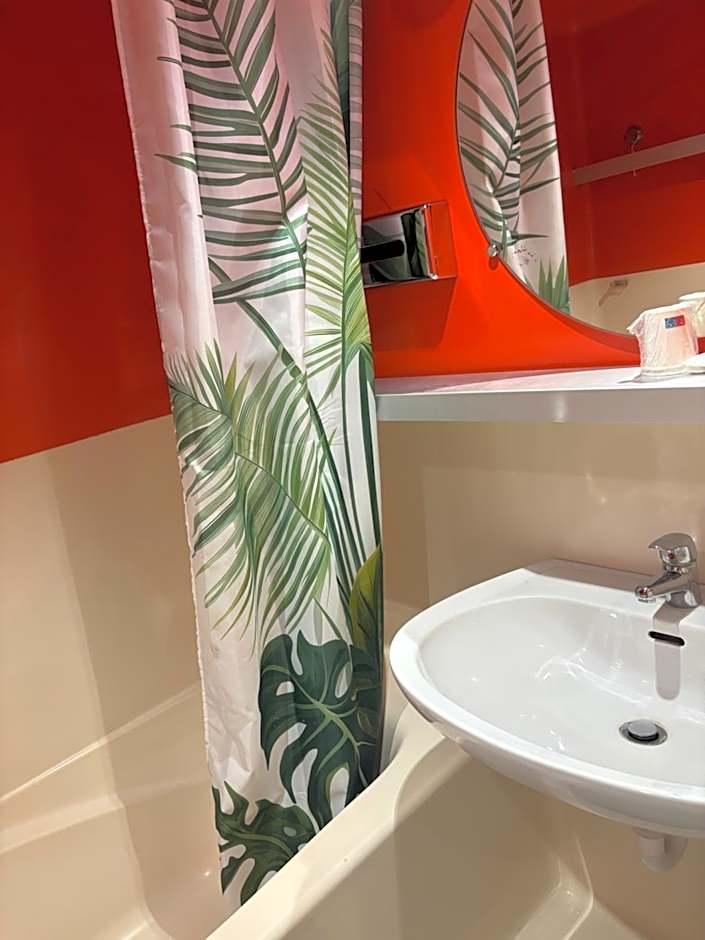 Hotel Couleurs Sud Centre-ville Gare Charleville-Mézières