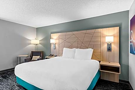 King Room - Non-Smoking