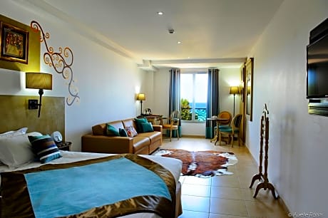 Junior Suite with Sea View - Free Spa Access