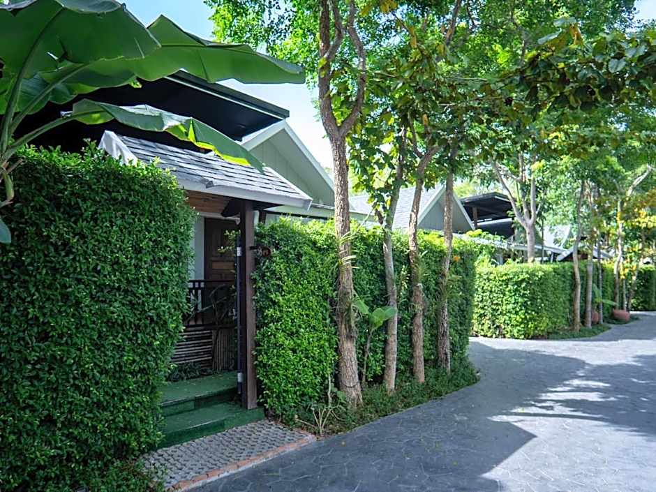 IP Plus Pool Villa Pattaya