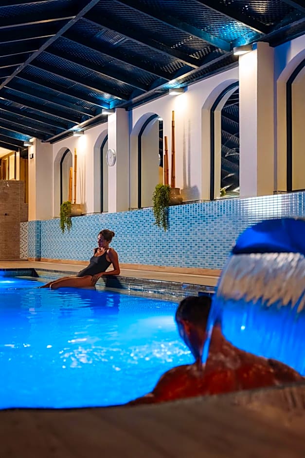 MS AGUAMARINA SUITES