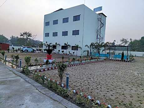 The Velvel Sky Hotel & Resort