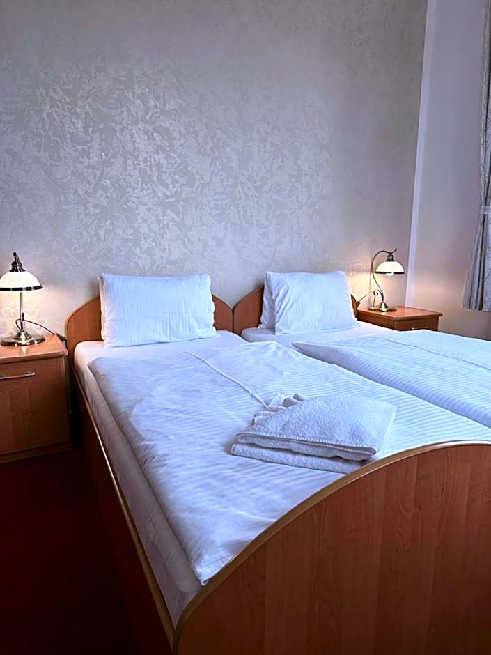 Photo 1 of 7 of Triple Room