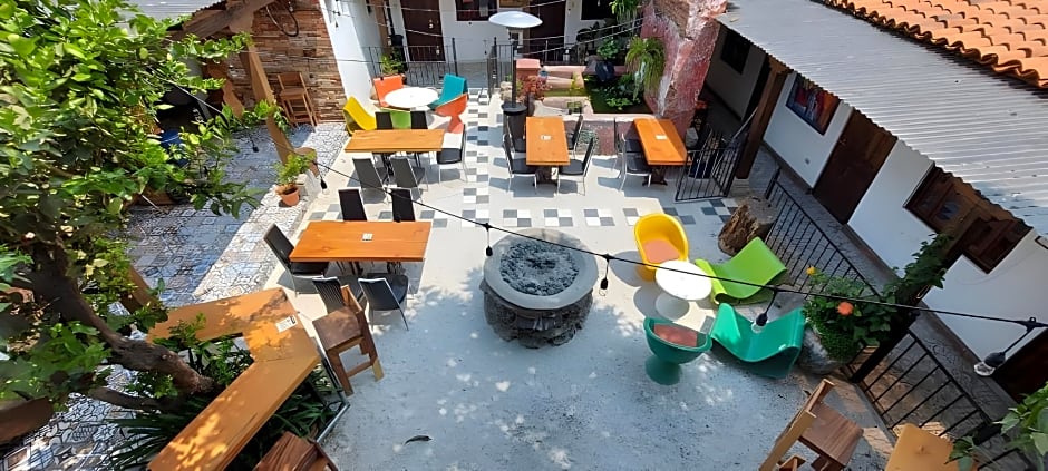 Nikikot Hotel & Hostel