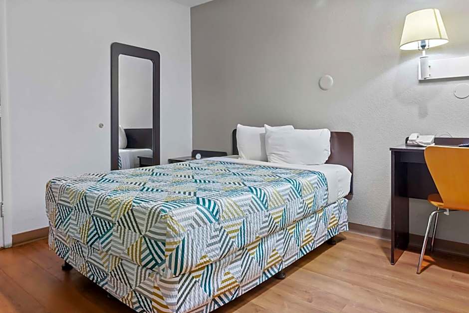 Motel 6 Ventura Beach