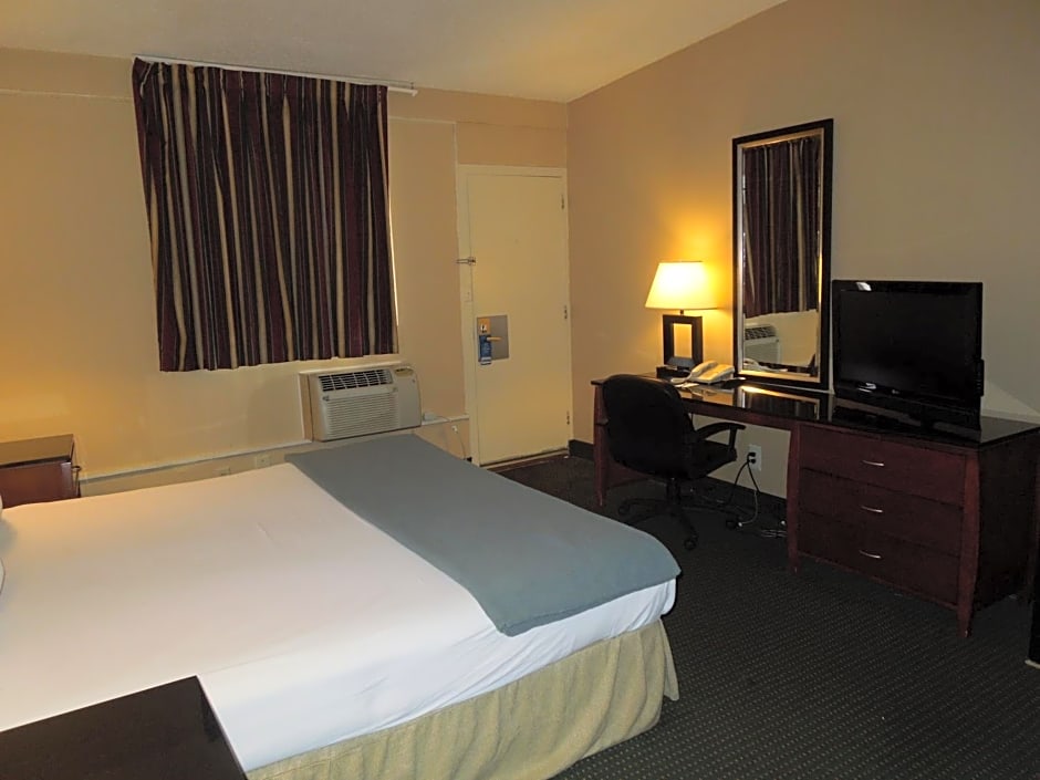 Travelodge by Wyndham Silver Spring