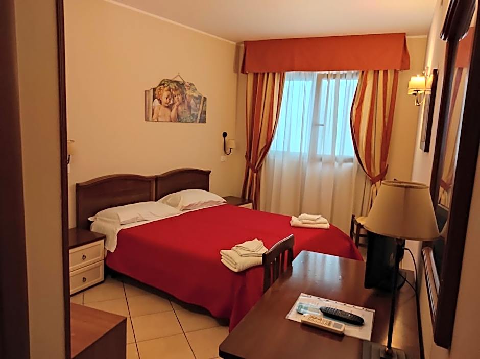 Greta Rooms Hotel