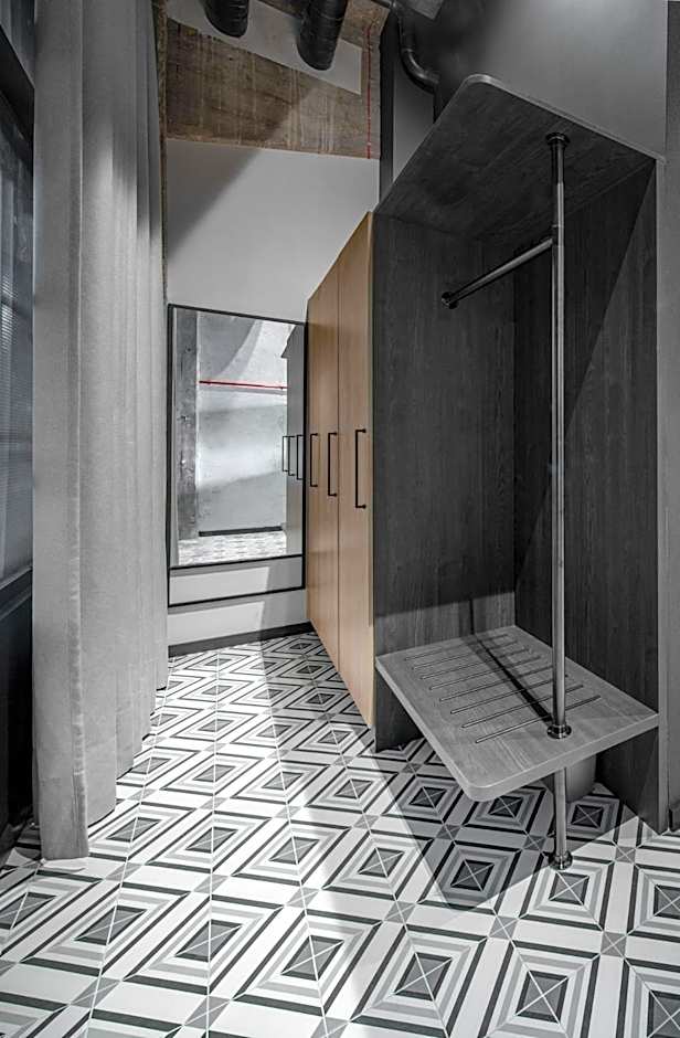 MONTOWNIA Lofts & Experience