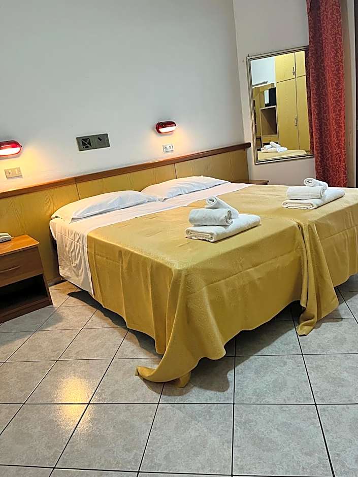 Hotel Columbia Frontemare