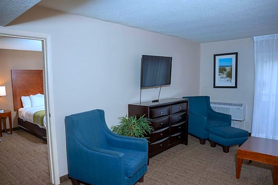 Comfort Inn & Suites Erie