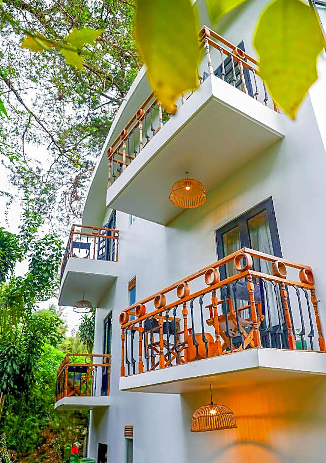 Stop and Go Boutique Hotel Since 1982
