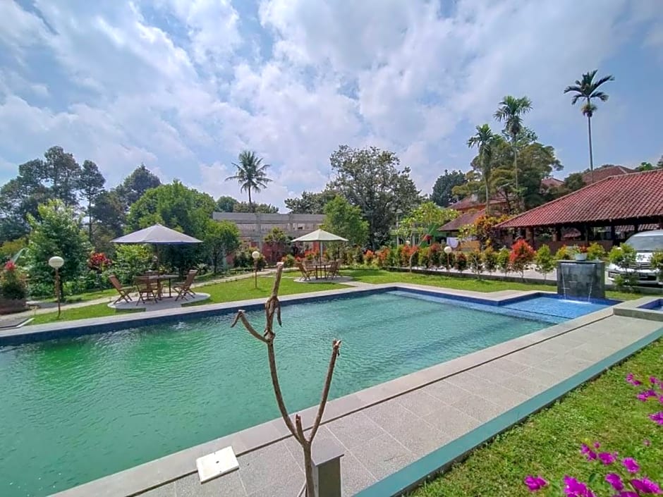 Villa Batu Tua Puncak RedPartner – Bogor, PA