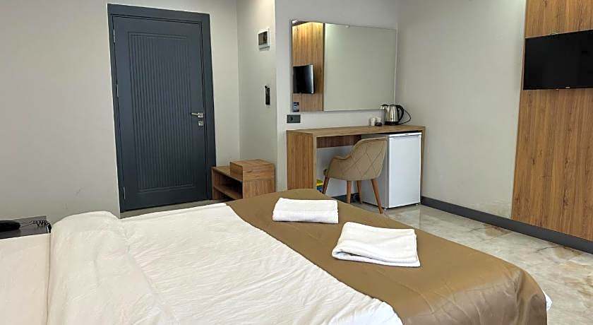 Pars Palas Hotel