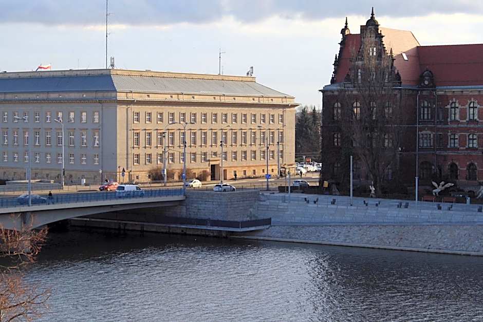 WenderEDU Business Center