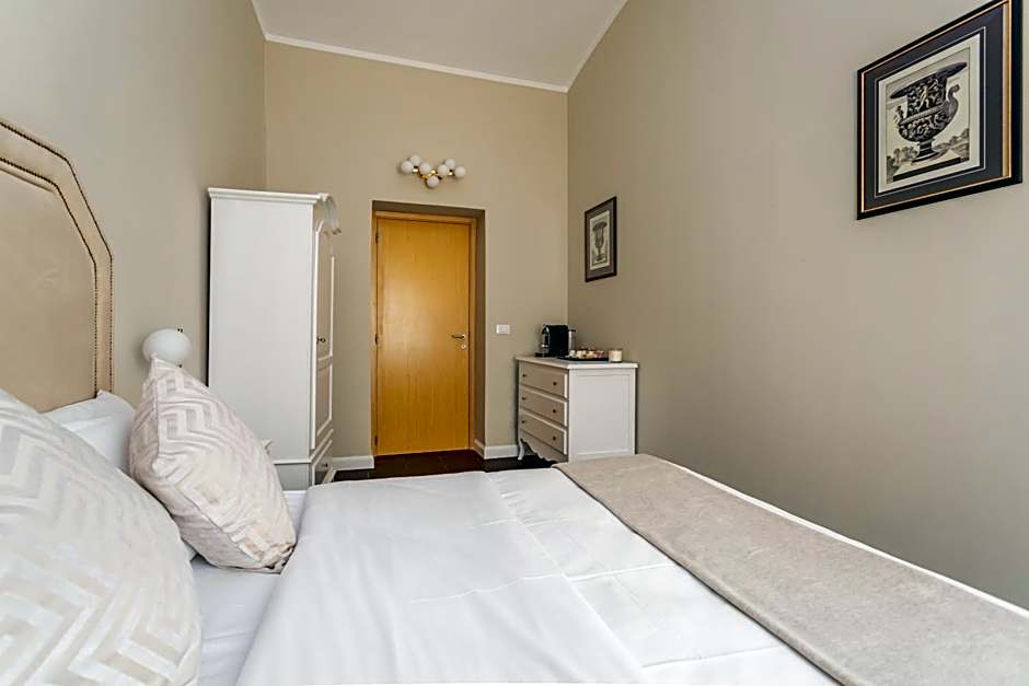 Daplace - La Mongolfiera Rooms in Navona