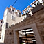 Camera Hotel