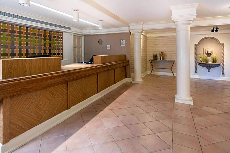 La Quinta East Deerfield Beach - Boca Raton